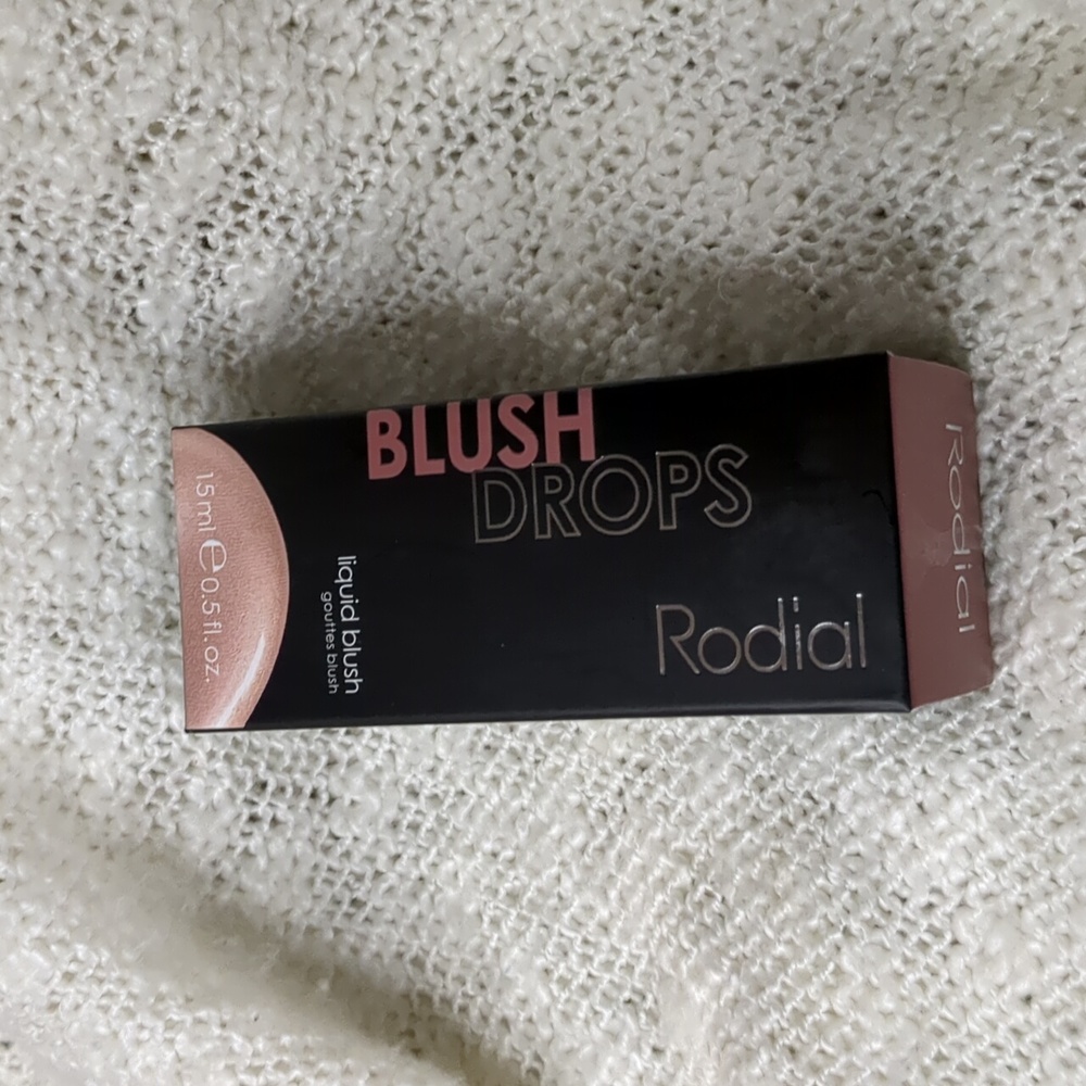 Rodial Blush Drops in Sunset Kiss, 15ml/0.50fl oz - Picture 4 of 11